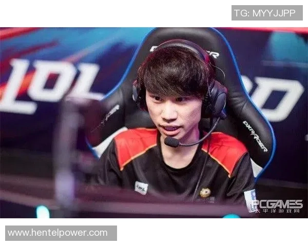 赛后分析：FPX与LNG对抗中的战术意识与团队配合探讨