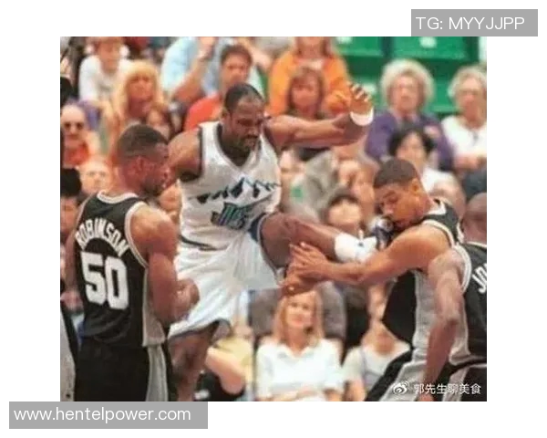 2K游戏中邓肯与马龙的巅峰对决谁才是篮球历史的真正传奇